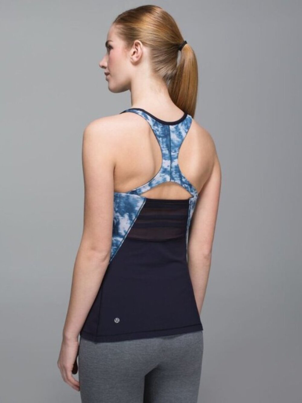 Lululemon Women´s  Blue Mesh With Me Tank Top Sz 4